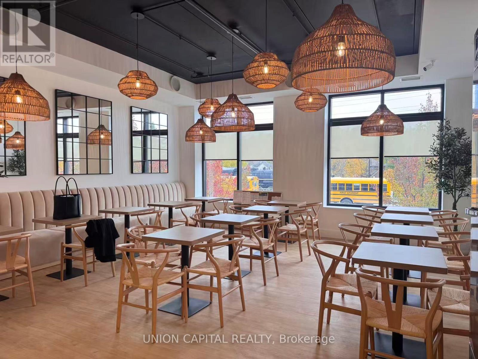 1 - 160 Macdonell Street, Guelph, Ontario  N1H 0A9 - Photo 3 - X12764188