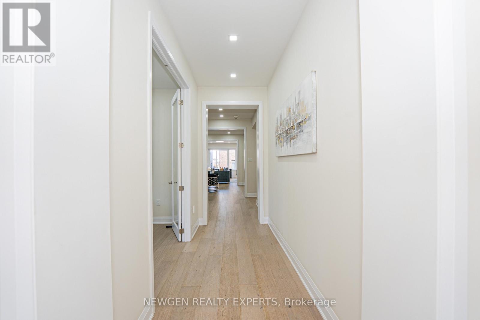 53 Lipscott Drive, Caledon, Ontario  L7C 4K1 - Photo 5 - W12768374