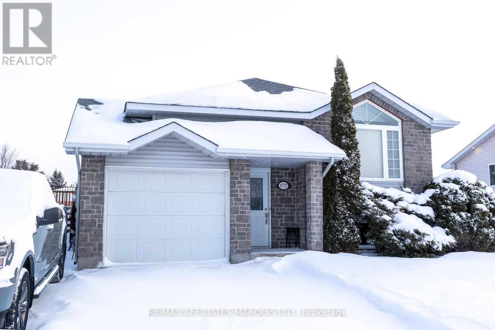 1777 CUMBERLAND STREET, Cornwall, Ontario