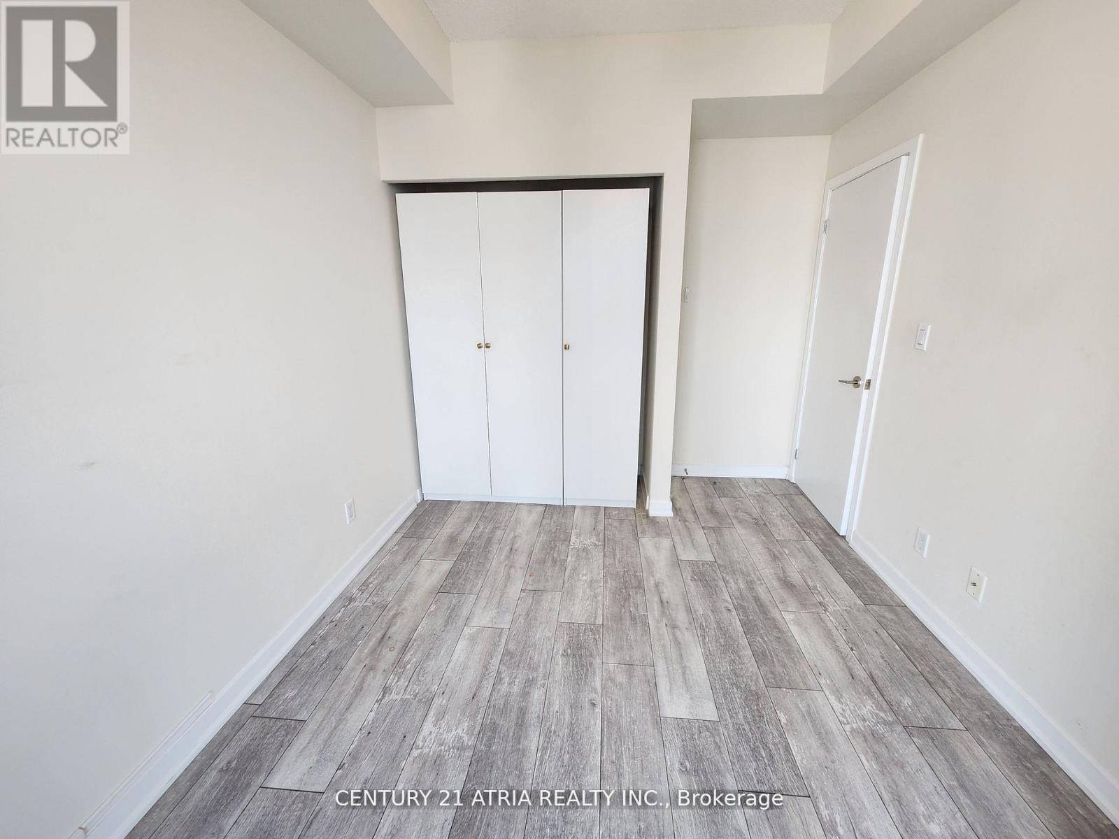 2003 - 18 Harbour Street, Toronto, Ontario  M5J 2Z6 - Photo 8 - C12769946