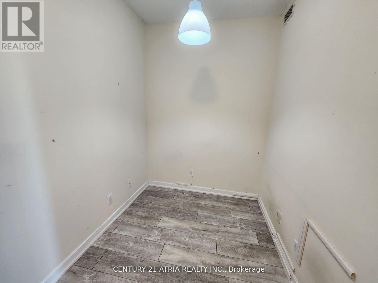 2003 - 18 Harbour Street, Toronto, Ontario  M5J 2Z6 - Photo 9 - C12769946