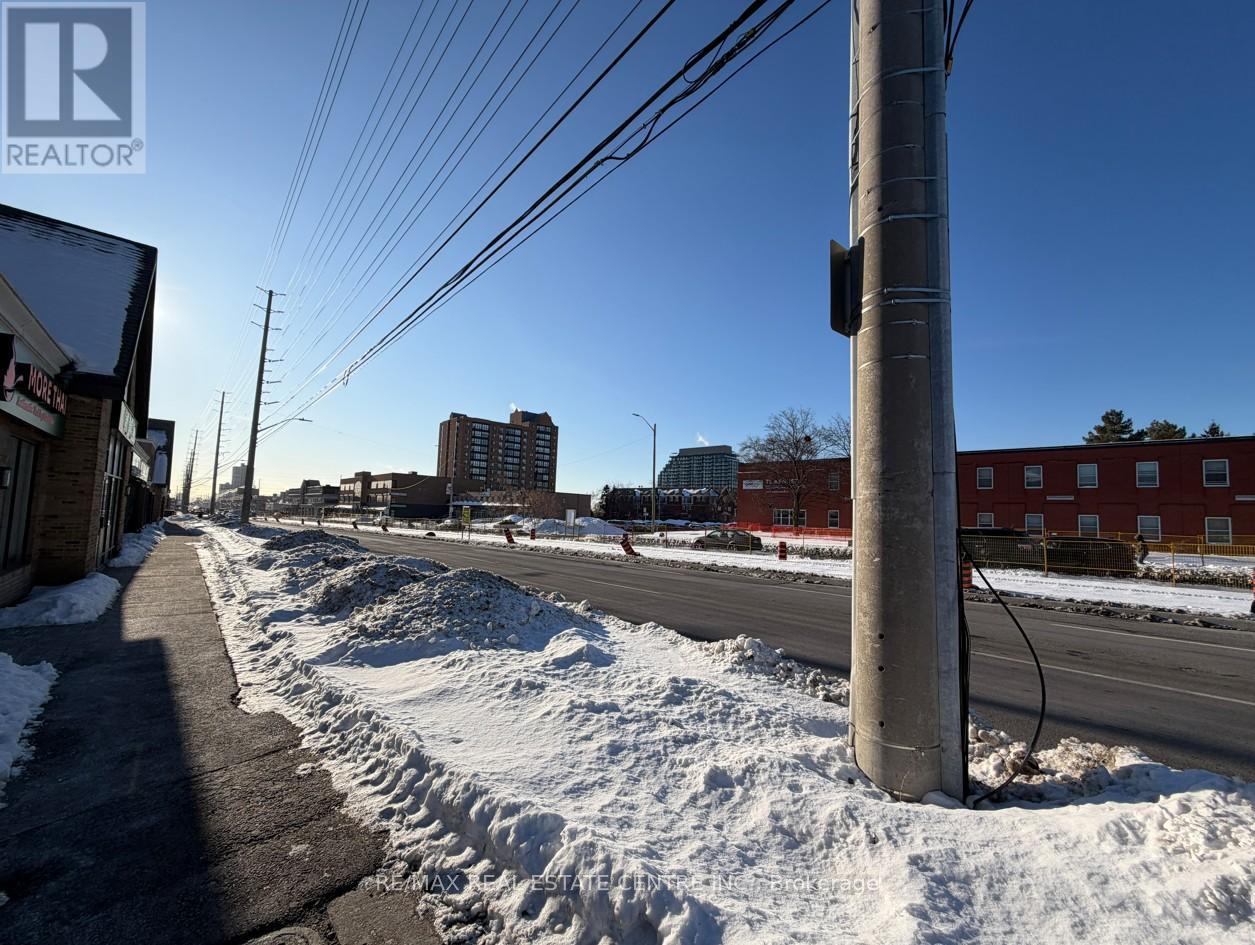 12 - 3085 Hurontario St Street, Mississauga, Ontario  L5A 4E4 - Photo 8 - W12769948