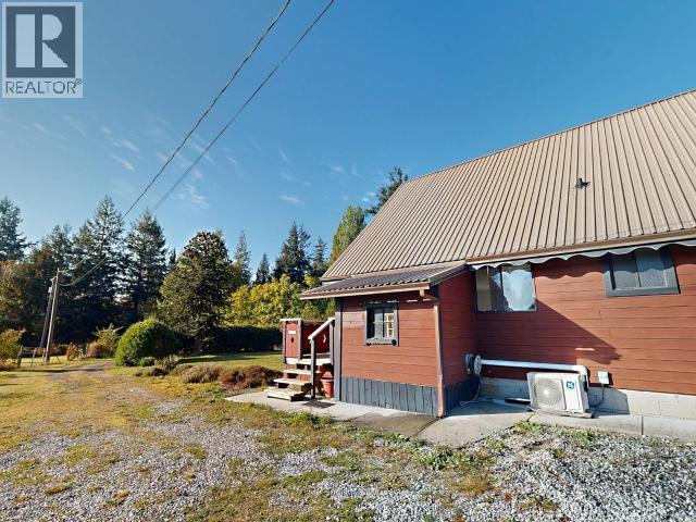 10198 Highway 101, Powell River, British Columbia   - Photo 26 - 19465