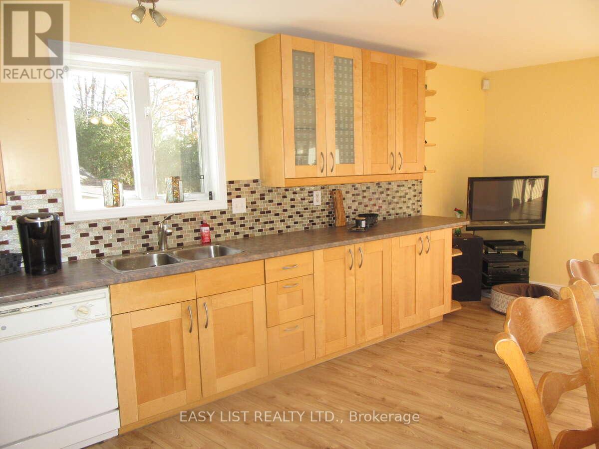 16 Fire Route 122, Trent Lakes, Ontario  K0M 1A0 - Photo 13 - X12542798