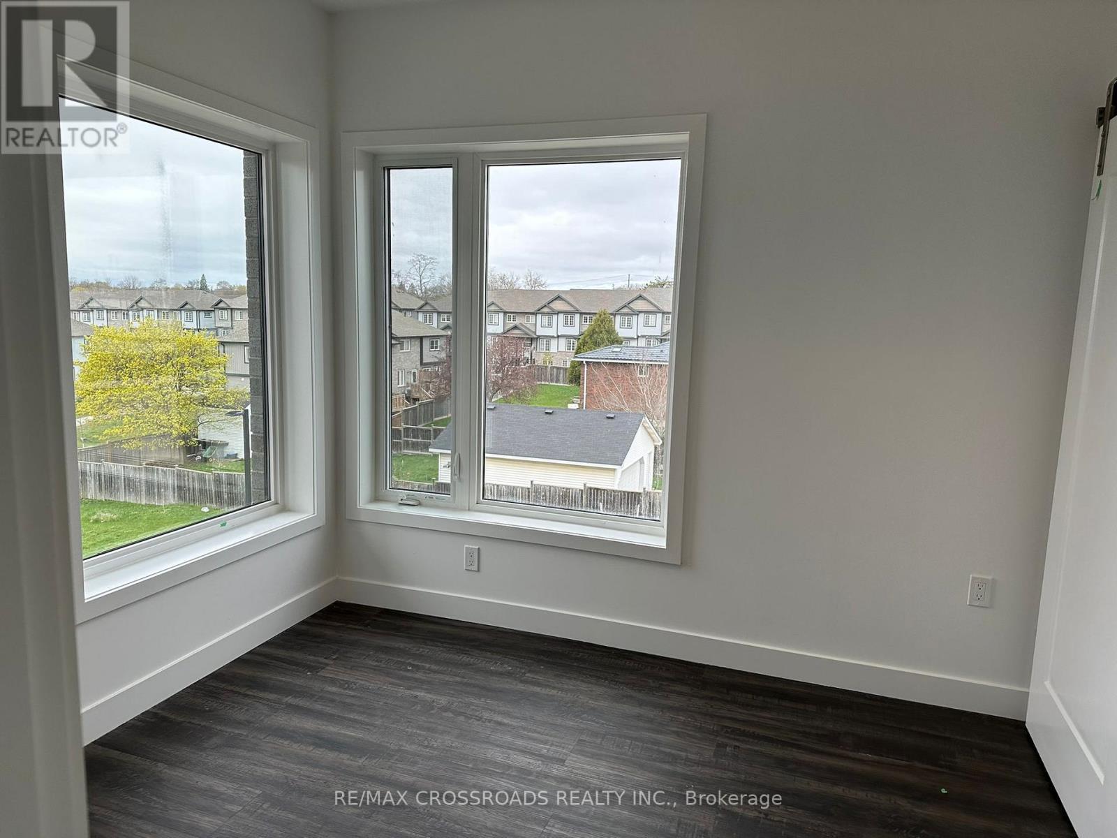 308 - 408 Dundas Street, Cambridge, Ontario  N1R 0E8 - Photo 14 - X12730392