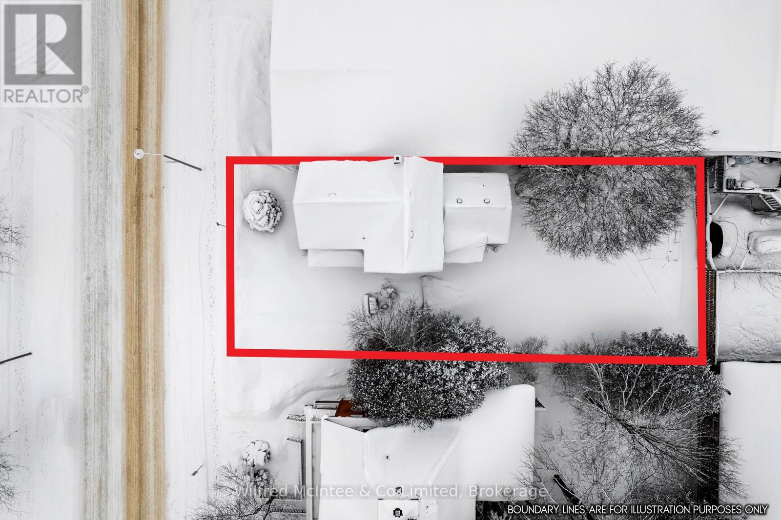 401 Josephine Street, North Huron, Ontario  N0G 2W0 - Photo 11 - X12769972