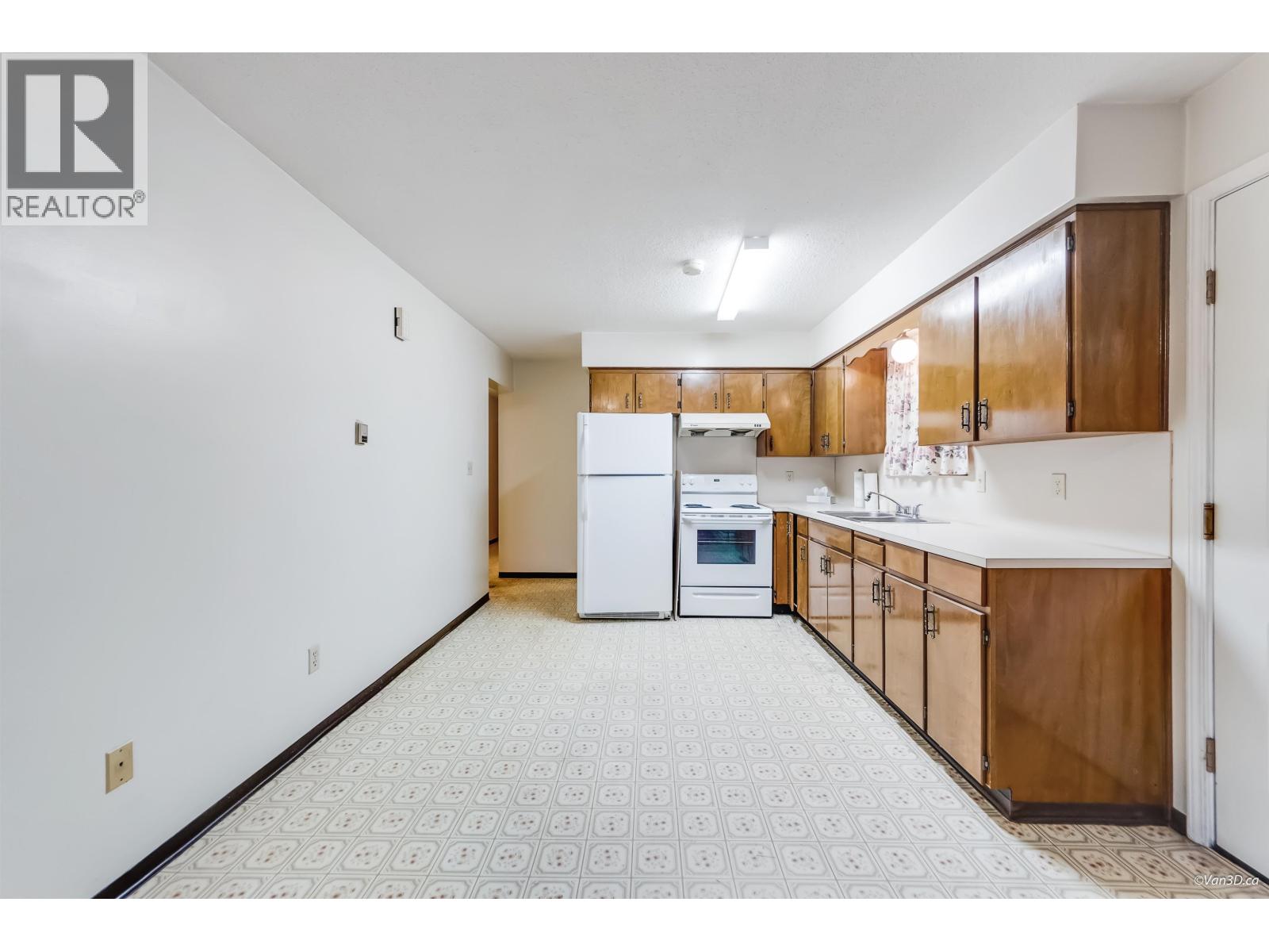 2721 Grant Street, Vancouver, British Columbia  V5K 3H1 - Photo 25 - R3085587