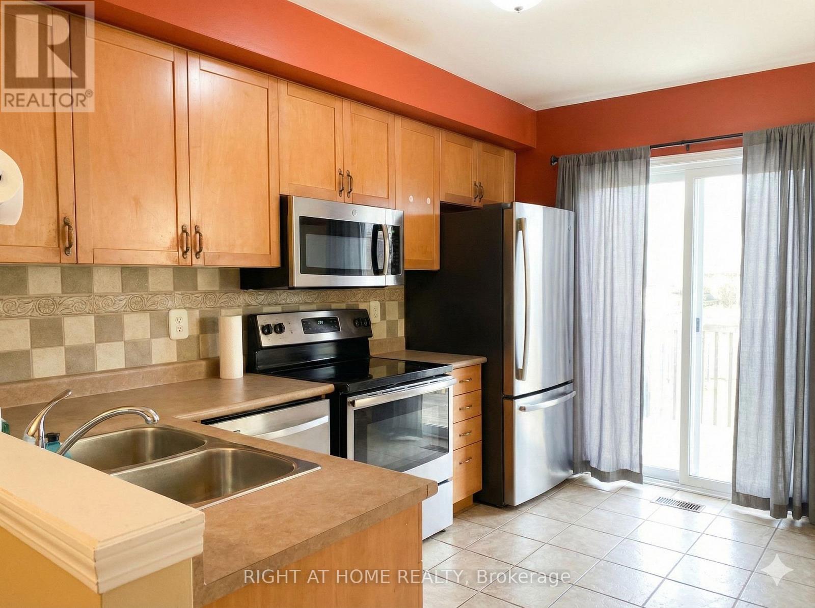 97 - 1775 Valley Farm Road, Pickering (Town Centre), Ontario  L1V 7J9 - Photo 2 - E12769974