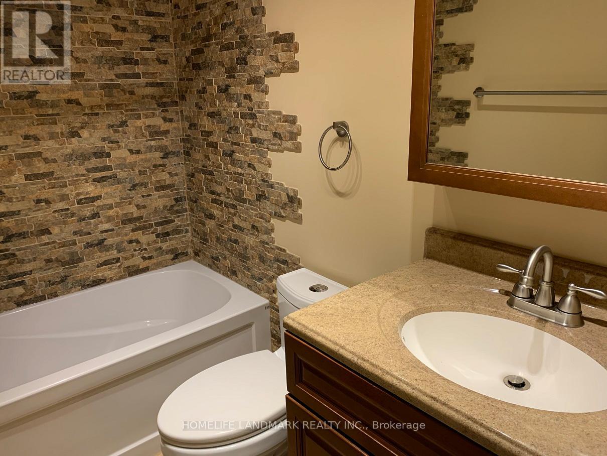 Gr & Bsmt - 337 Glen Shields Avenue, Vaughan, Ontario  L4K 1T4 - Photo 12 - N12769962