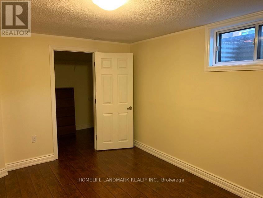 Gr & Bsmt - 337 Glen Shields Avenue, Vaughan, Ontario  L4K 1T4 - Photo 4 - N12769962