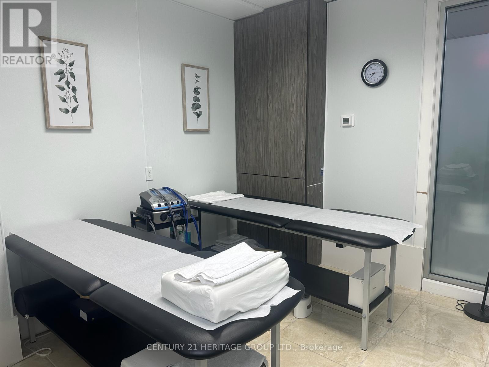 2 - 7181 Yonge Street, Markham, Ontario  L3T 0C7 - Photo 1 - N12769988