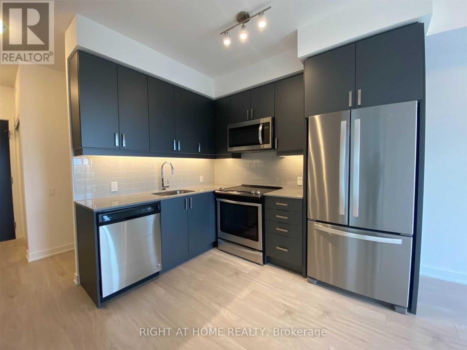 719 - 8 Nahani Way, Mississauga, Ontario  L4Z 4J8 - Photo 2 - W12769984