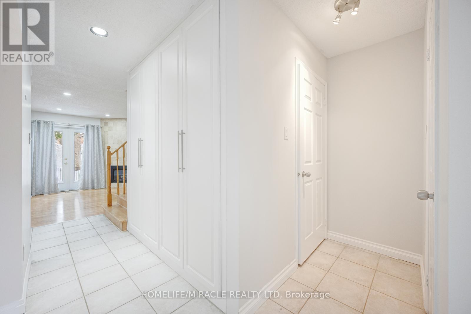 29 - 2065 Sixth Line, Oakville, Ontario  L6H 5R8 - Photo 6 - W12769990