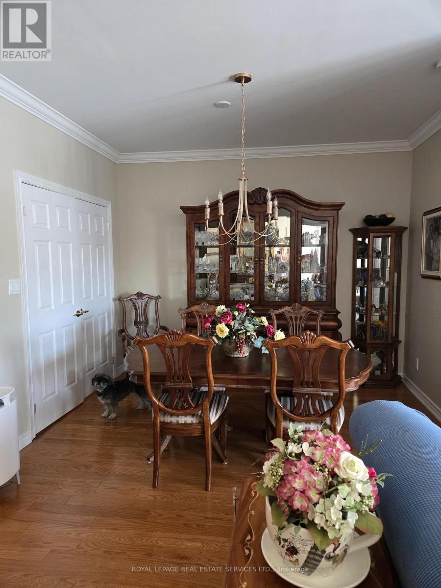 303 - 33 Wallace Street, Vaughan, Ontario  L4L 2P2 - Photo 6 - N12769894