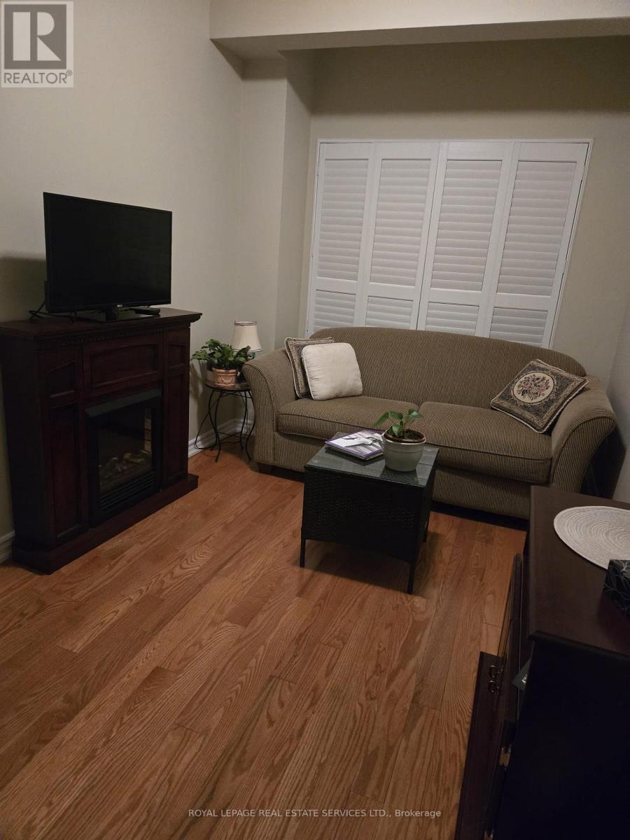 303 - 33 Wallace Street, Vaughan, Ontario  L4L 2P2 - Photo 3 - N12769894