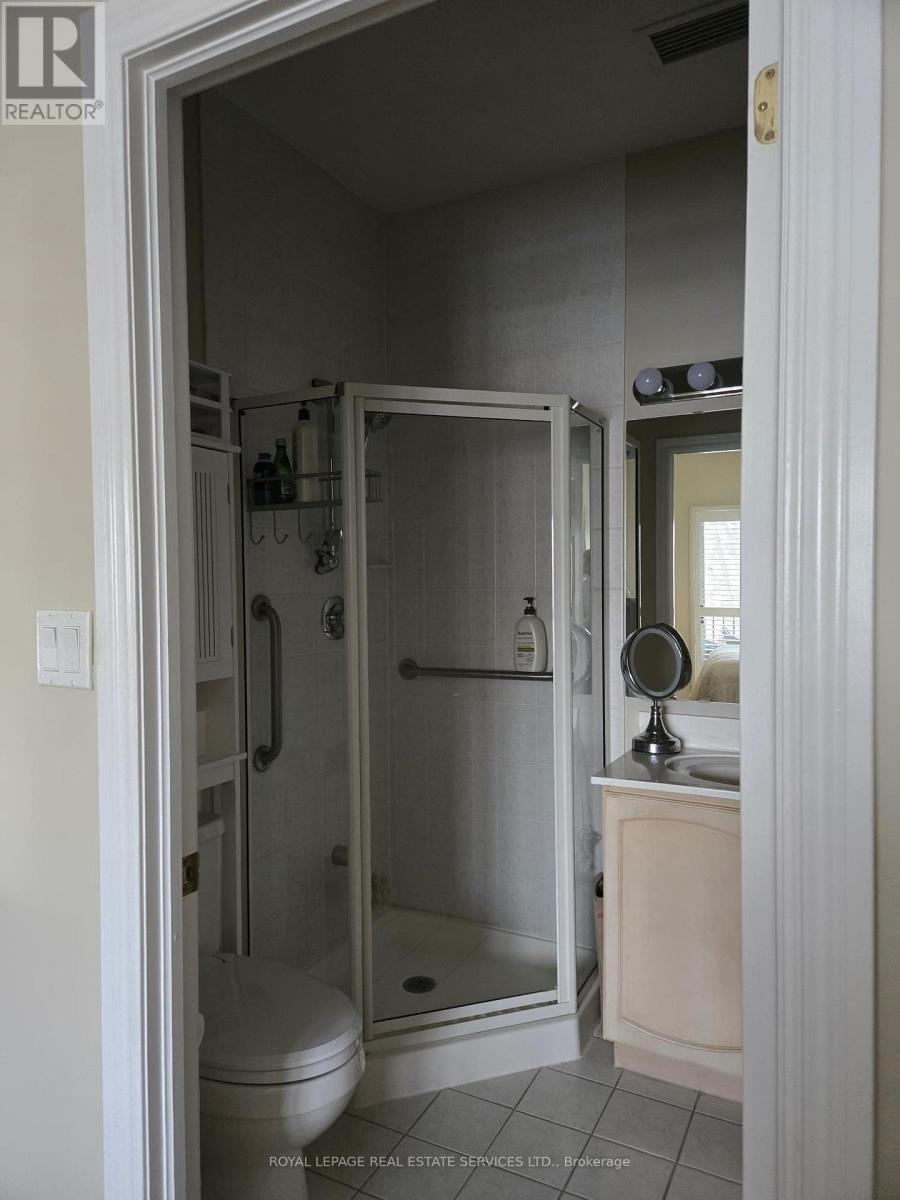 303 - 33 Wallace Street, Vaughan, Ontario  L4L 2P2 - Photo 11 - N12769894