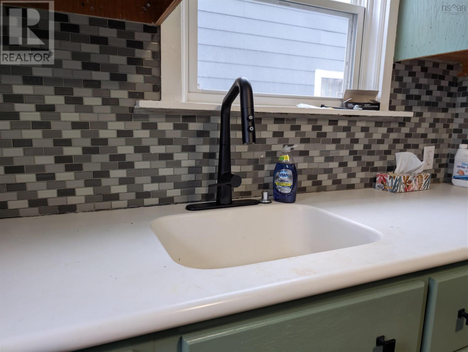 52 Queen Street, Truro, Nova Scotia  B2N 2B1 - Photo 2 - 202529135