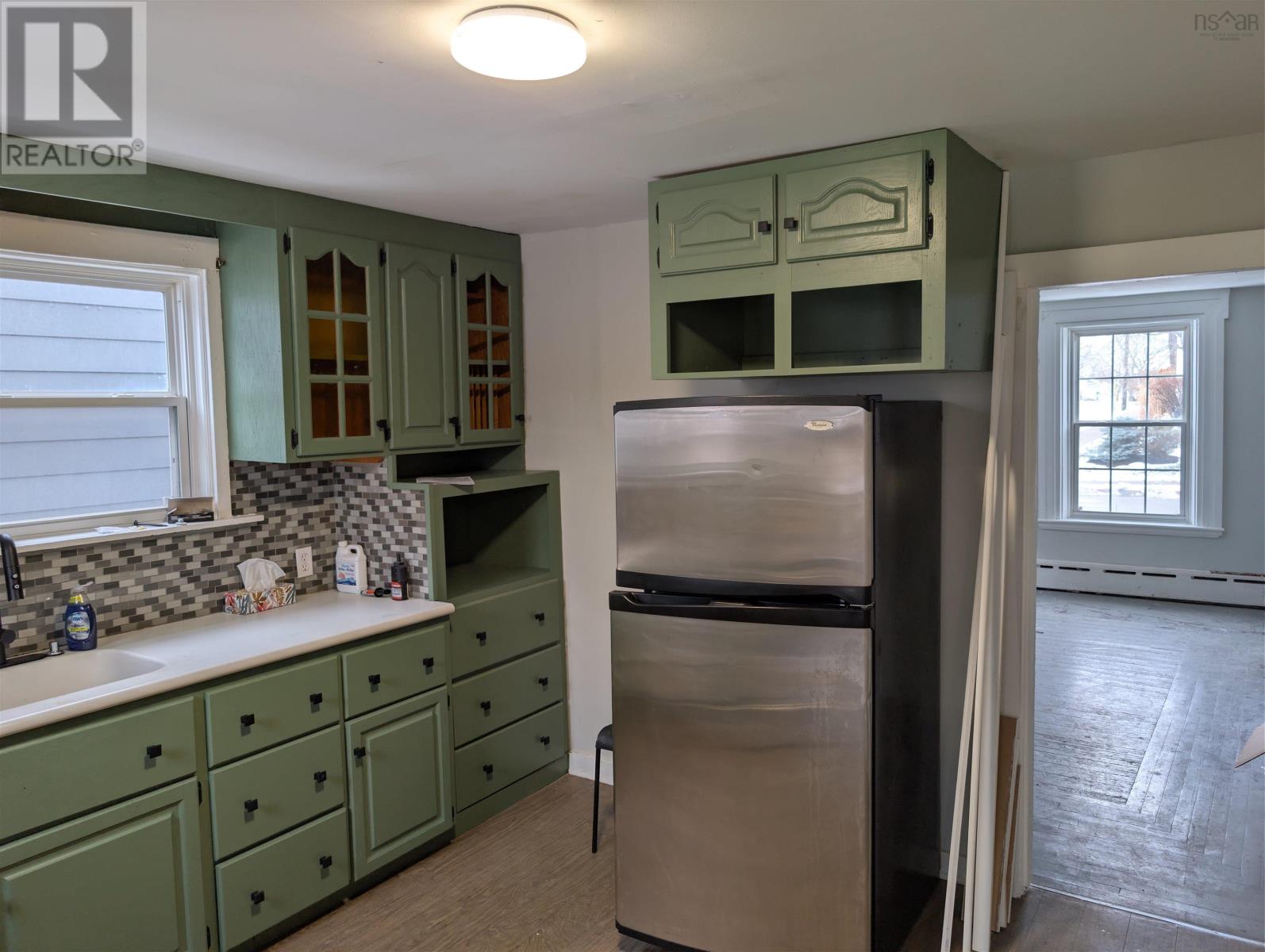 52 Queen Street, Truro, Nova Scotia  B2N 2B1 - Photo 3 - 202529135