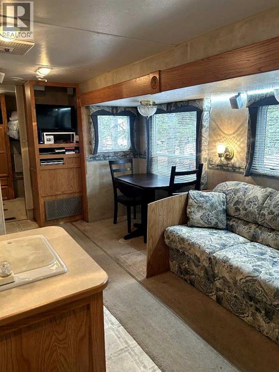 111 & 112, 200 4 Avenue Sw, Sundre, Alberta  T0M 1X0 - Photo 11 - A2236098