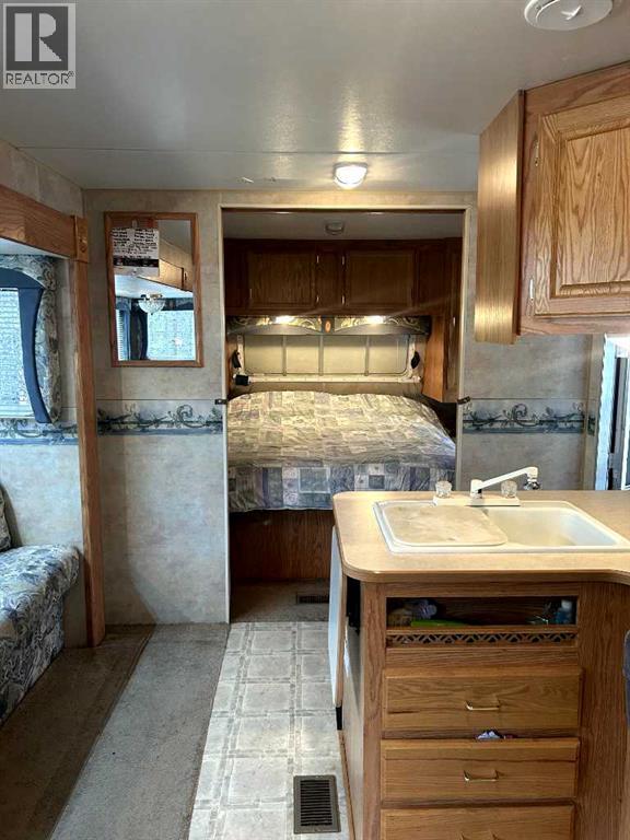 111 & 112, 200 4 Avenue Sw, Sundre, Alberta  T0M 1X0 - Photo 13 - A2236098