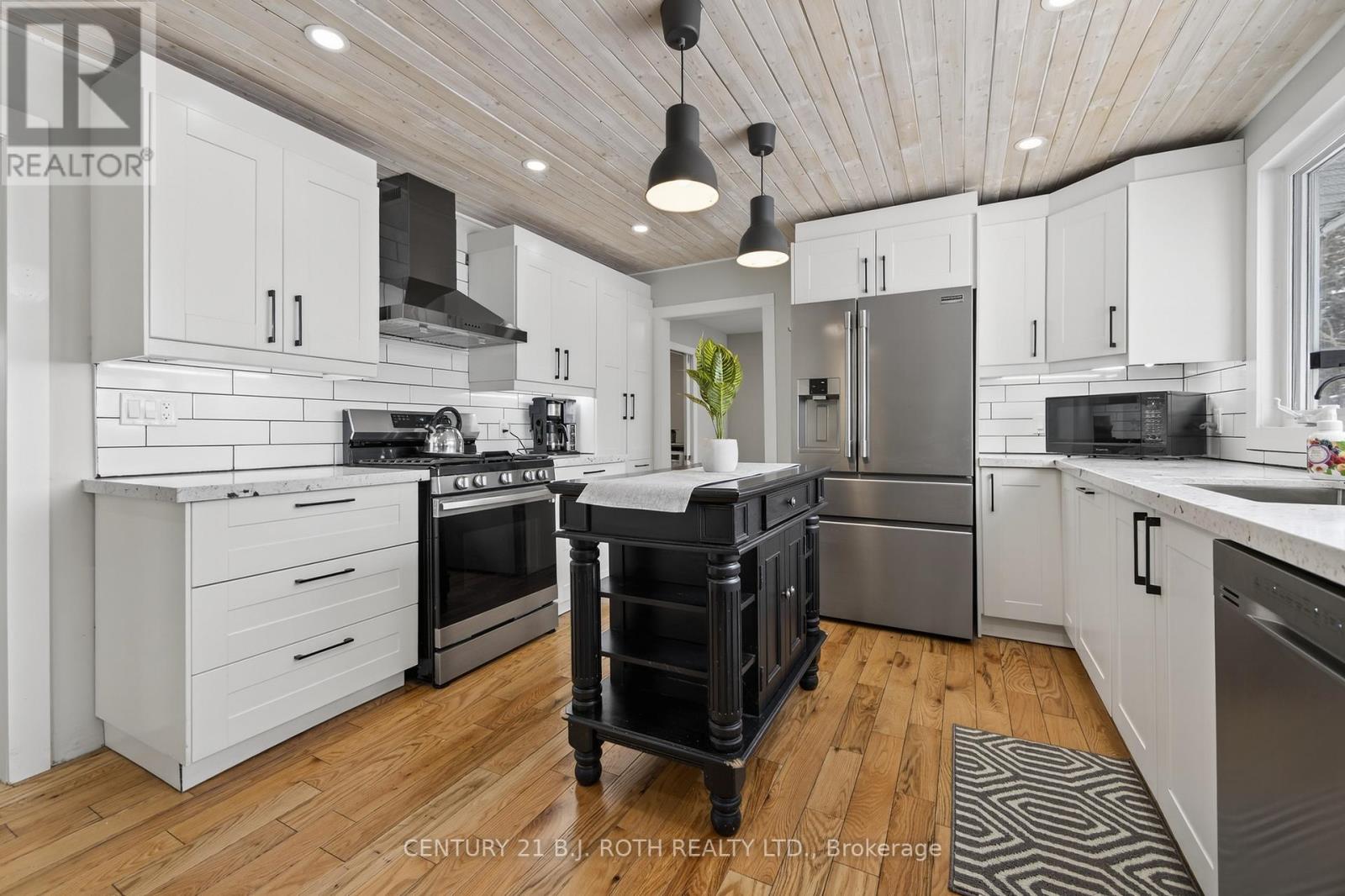 860 Adams Road, Innisfil, Ontario  L9S 4E1 - Photo 10 - N12770000