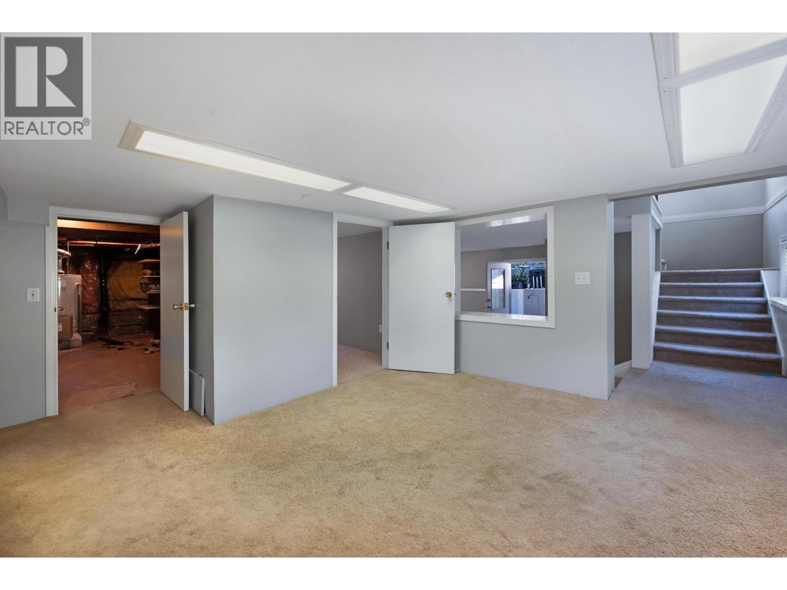 12323 248 St Street, Maple Ridge, British Columbia  V4R 1J9 - Photo 12 - R3051516