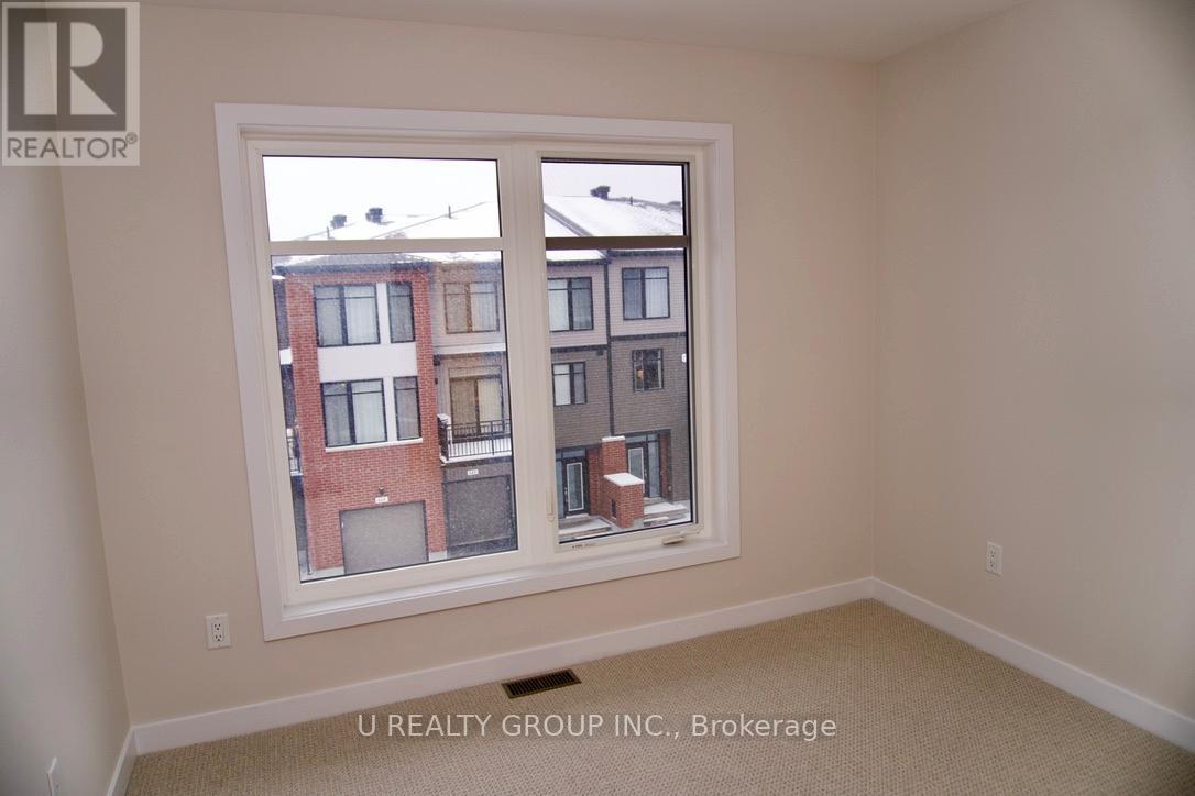 648 Corporal Private, Ottawa, Ontario  K1X 0M7 - Photo 12 - X12763818