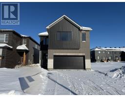 210 GINEBIK WAY, Ottawa, Ontario