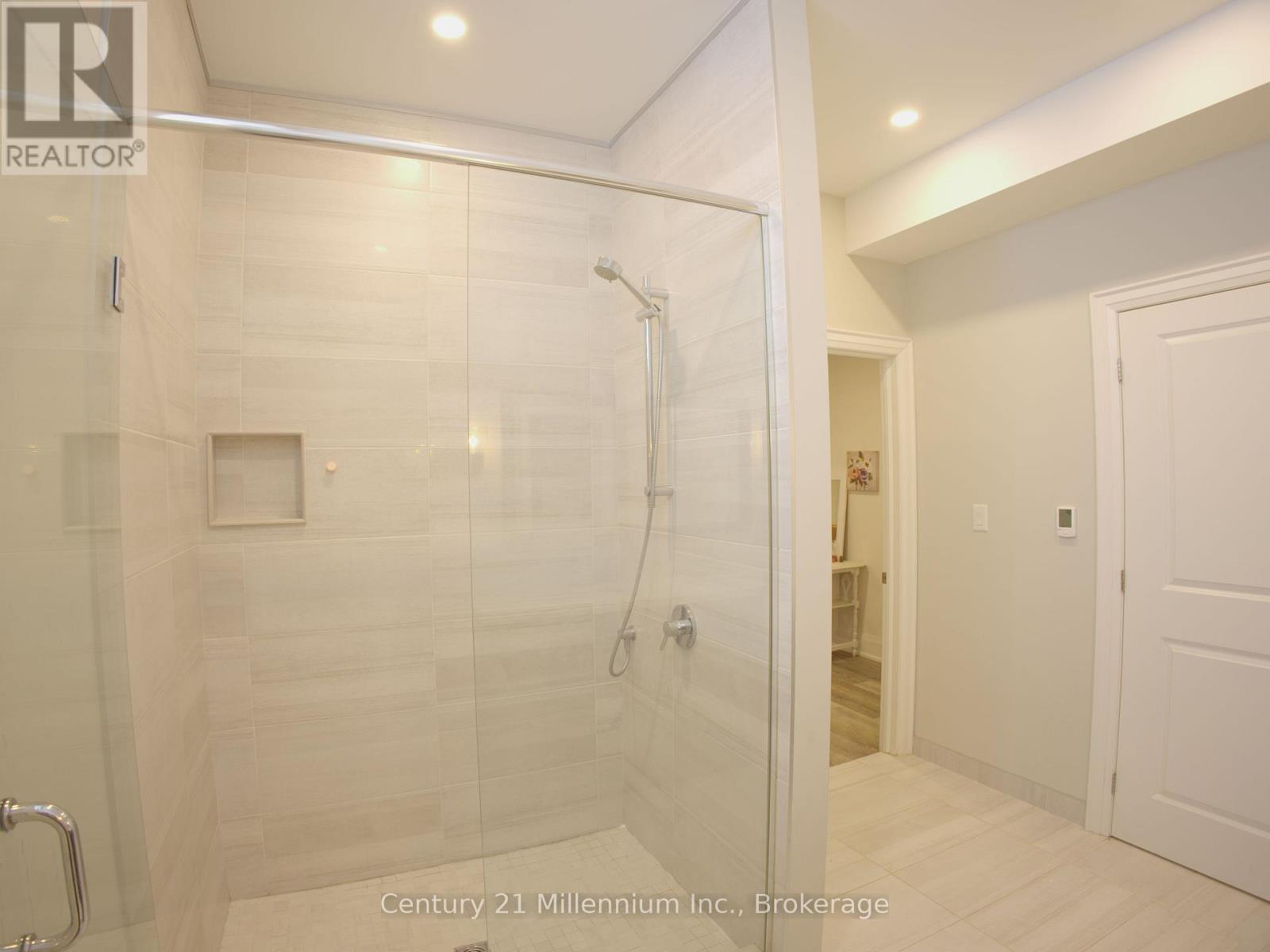 108 Creekwood Court, Blue Mountains, Ontario  L9Y 0V1 - Photo 19 - X12770010