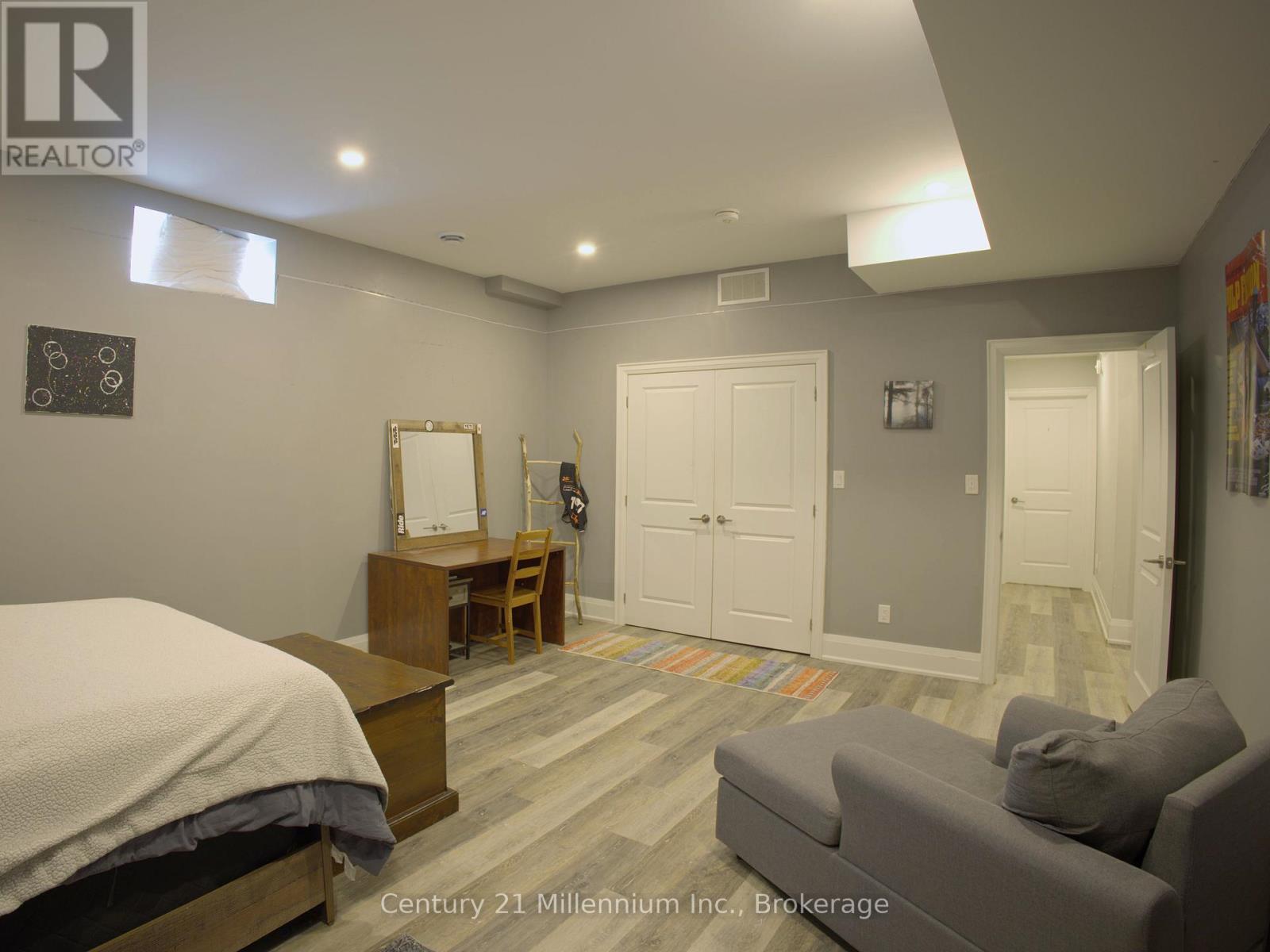 108 Creekwood Court, Blue Mountains, Ontario  L9Y 0V1 - Photo 21 - X12770010