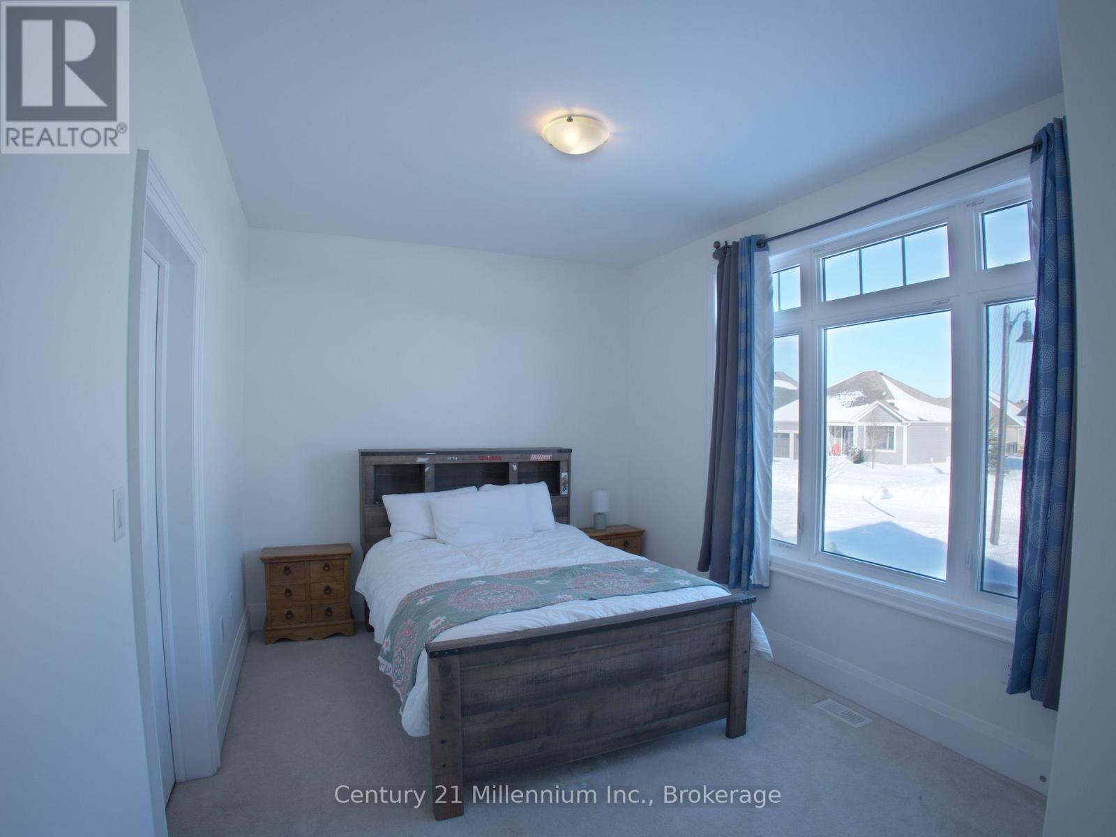 108 Creekwood Court, Blue Mountains, Ontario  L9Y 0V1 - Photo 9 - X12770010