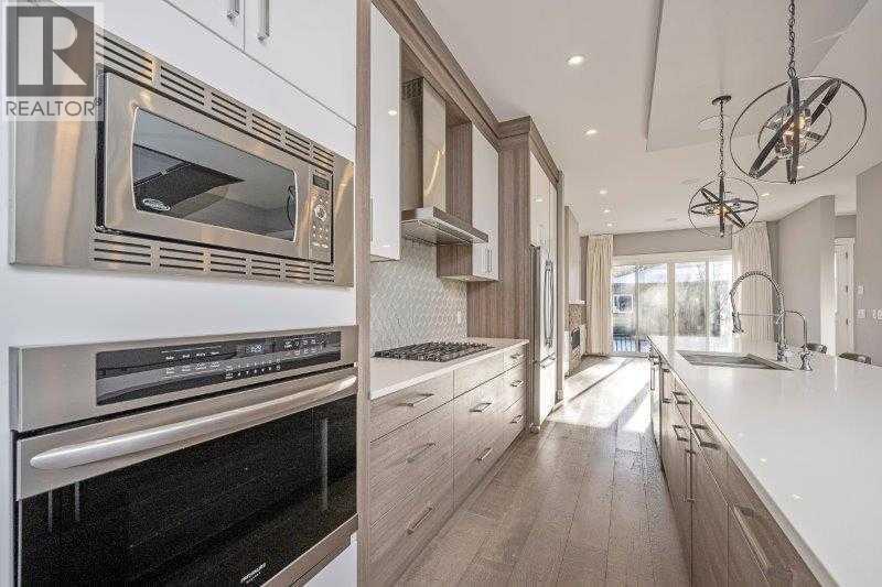 219 19 Avenue Nw, Calgary, Alberta  T2M 0Y3 - Photo 9 - A2284015