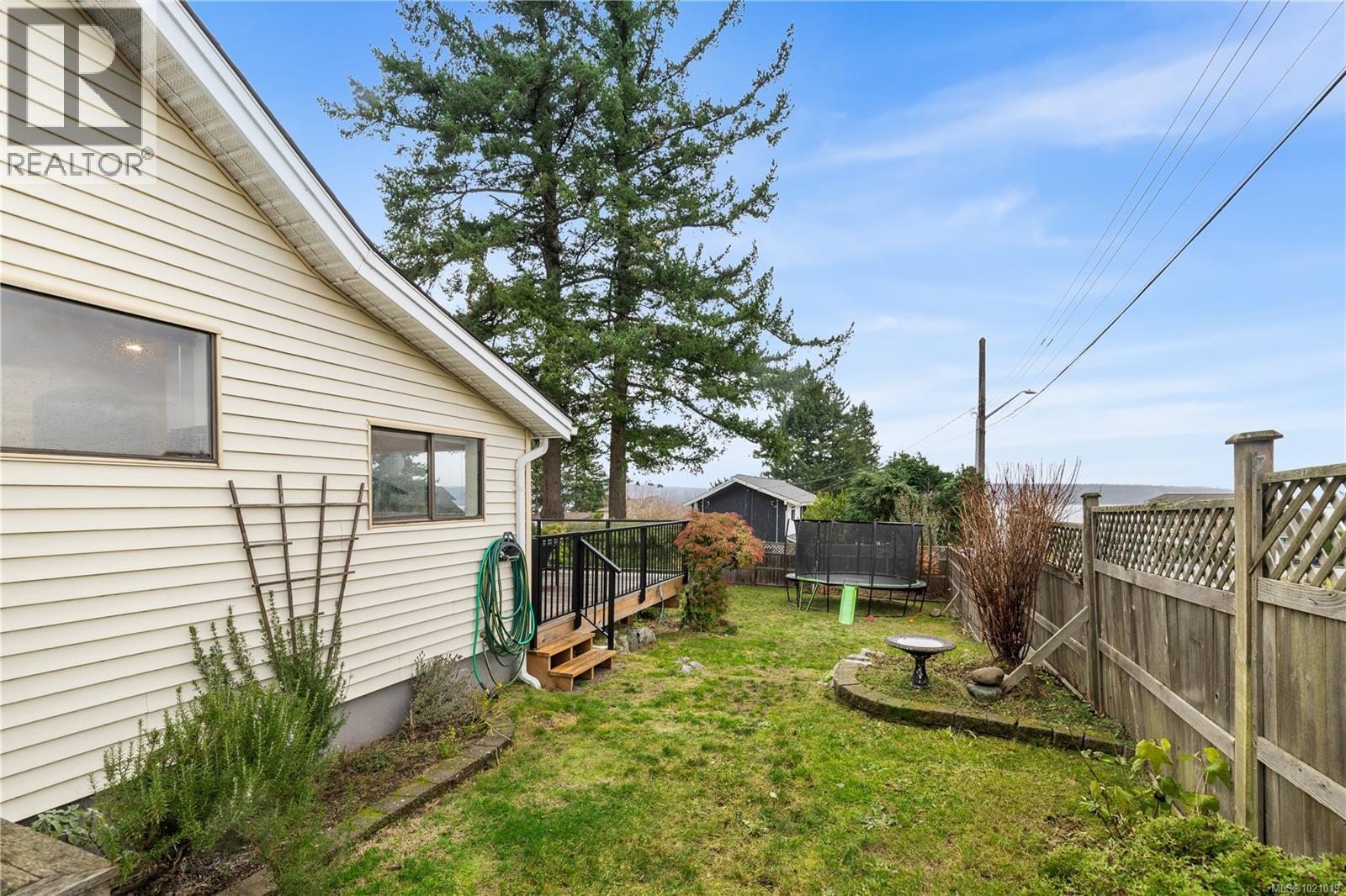 111 Thulin St, Campbell River, British Columbia  V9W 2K4 - Photo 30 - 1021019