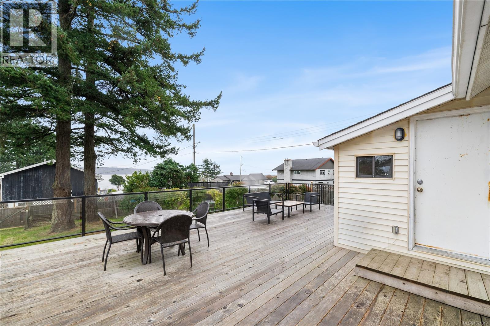 111 Thulin St, Campbell River, British Columbia  V9W 2K4 - Photo 36 - 1021019