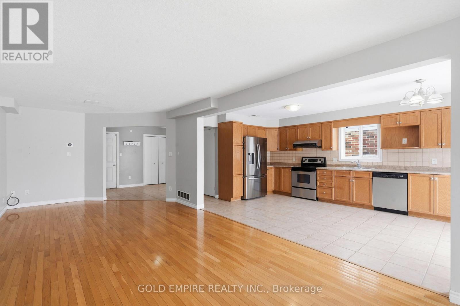 1307 Blackmaple Drive, London East, Ontario  N5Y 5V4 - Photo 7 - X12770018