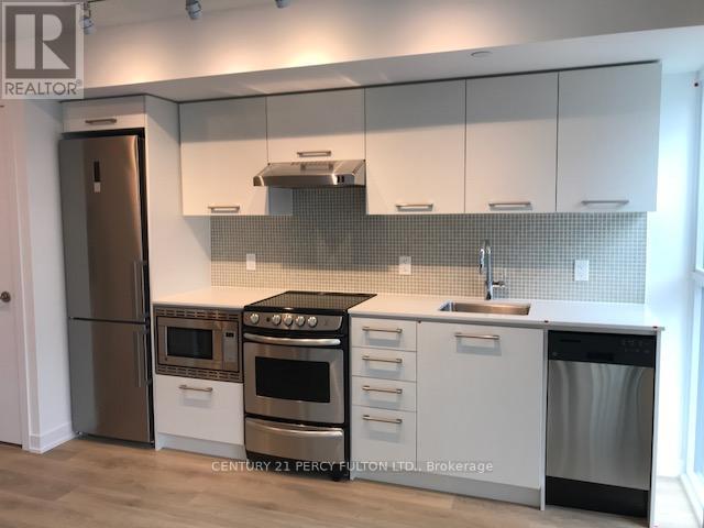 1016 - 87 Peter Street, Toronto (Waterfront Communities), Ontario  M5V 0P1 - Photo 3 - C12770020