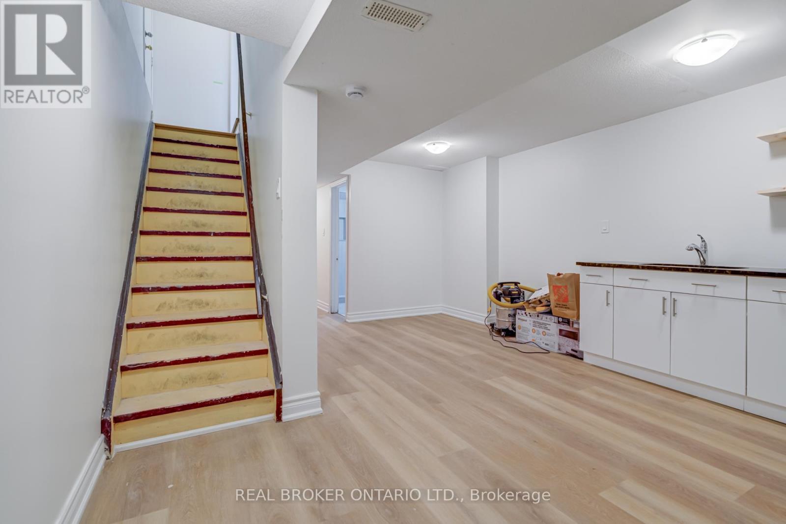 Lower - 75 Hummingbird Street W, Toronto, Ontario  M1X 1W6 - Photo 5 - E12770034