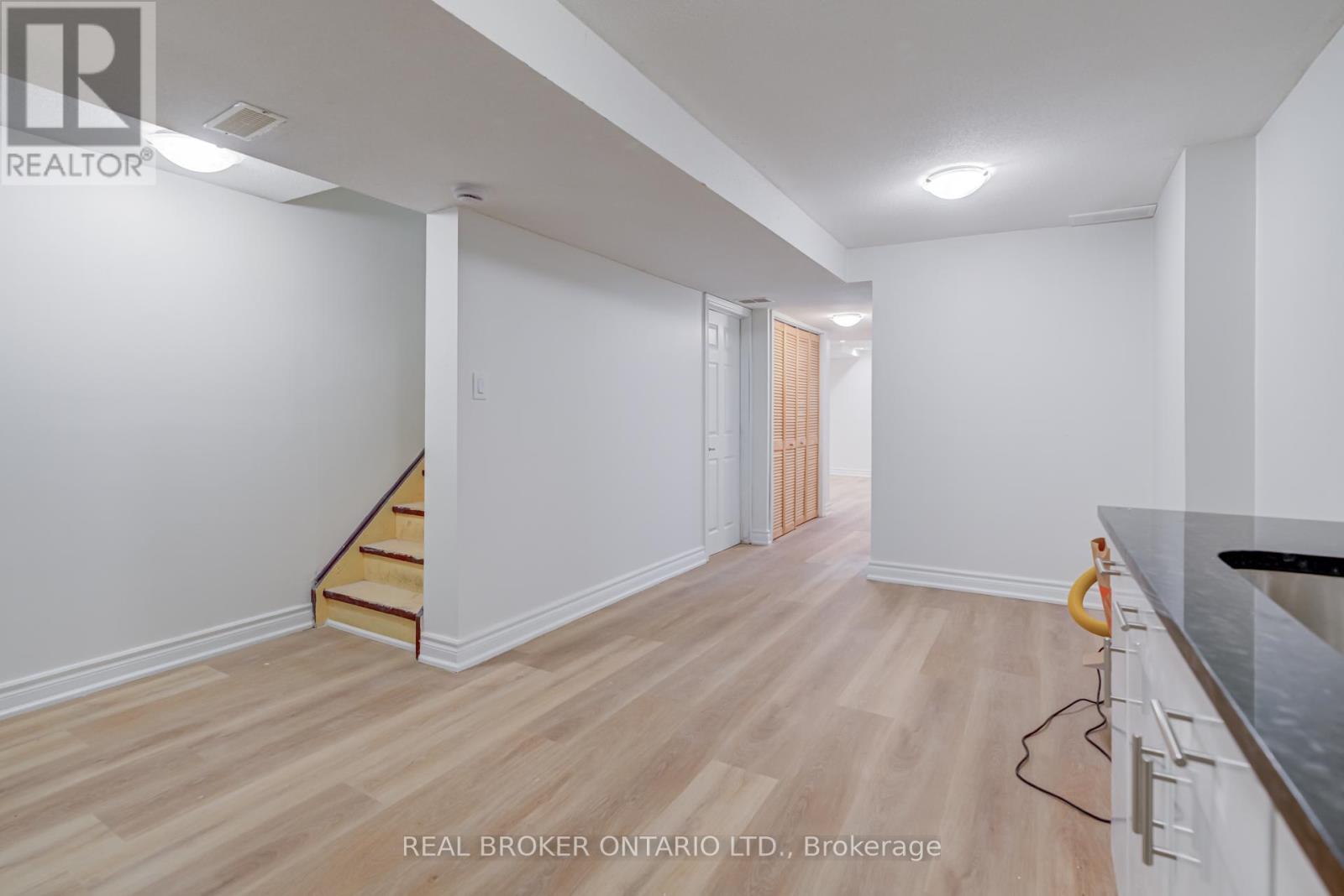 Lower - 75 Hummingbird Street W, Toronto, Ontario  M1X 1W6 - Photo 9 - E12770034