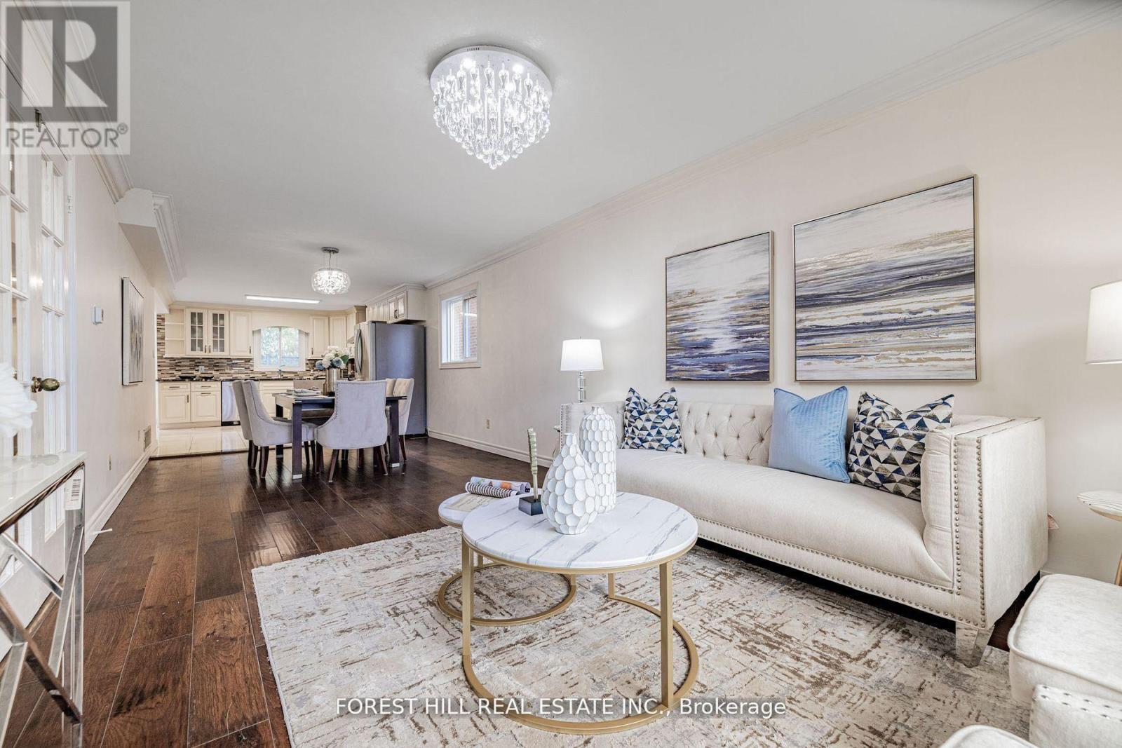 51 Briggs Avenue, Richmond Hill (Doncrest), Ontario  L4B 1N6 - Photo 8 - N12770026