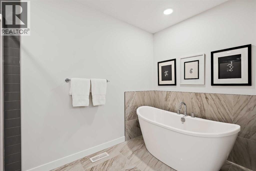 239 Creekstone Circle Sw, Calgary, Alberta  T2X 5M5 - Photo 28 - A2276232