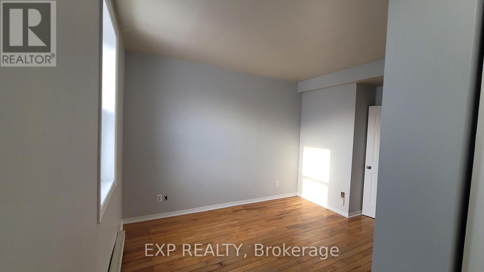 185 Dalhousie Street, Ottawa, Ontario  K1N 7C7 - Photo 4 - X12718634