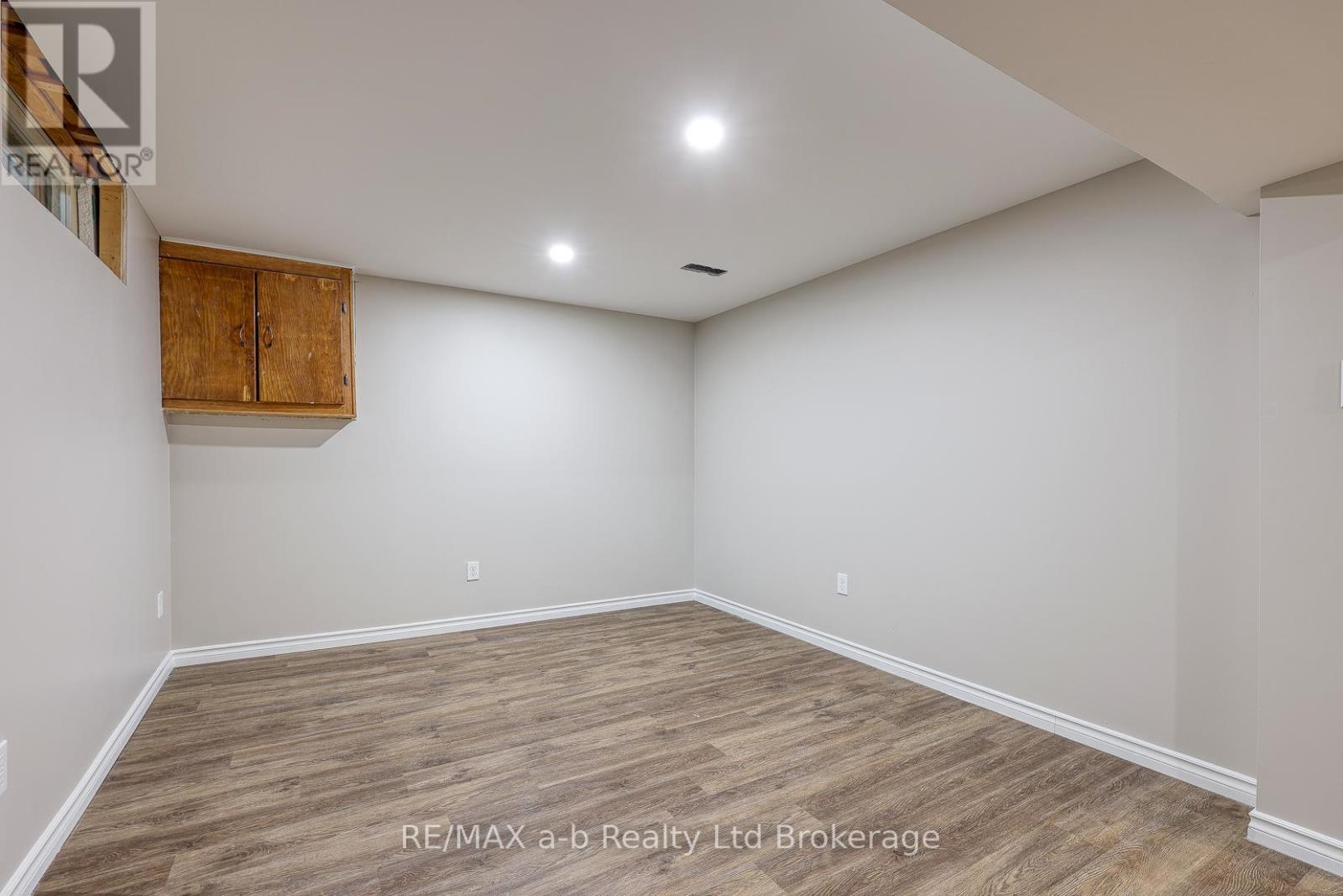 18 Bigham Crescent, Woodstock, Ontario  N4S 8H1 - Photo 37 - X12723860