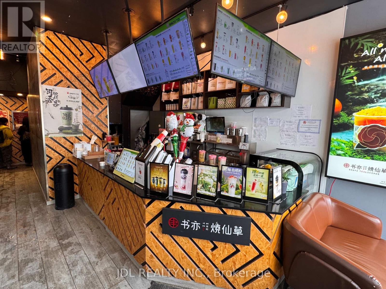 394 Spadina Avenue, Toronto, Ontario  M5T 2G5 - Photo 3 - C12770044