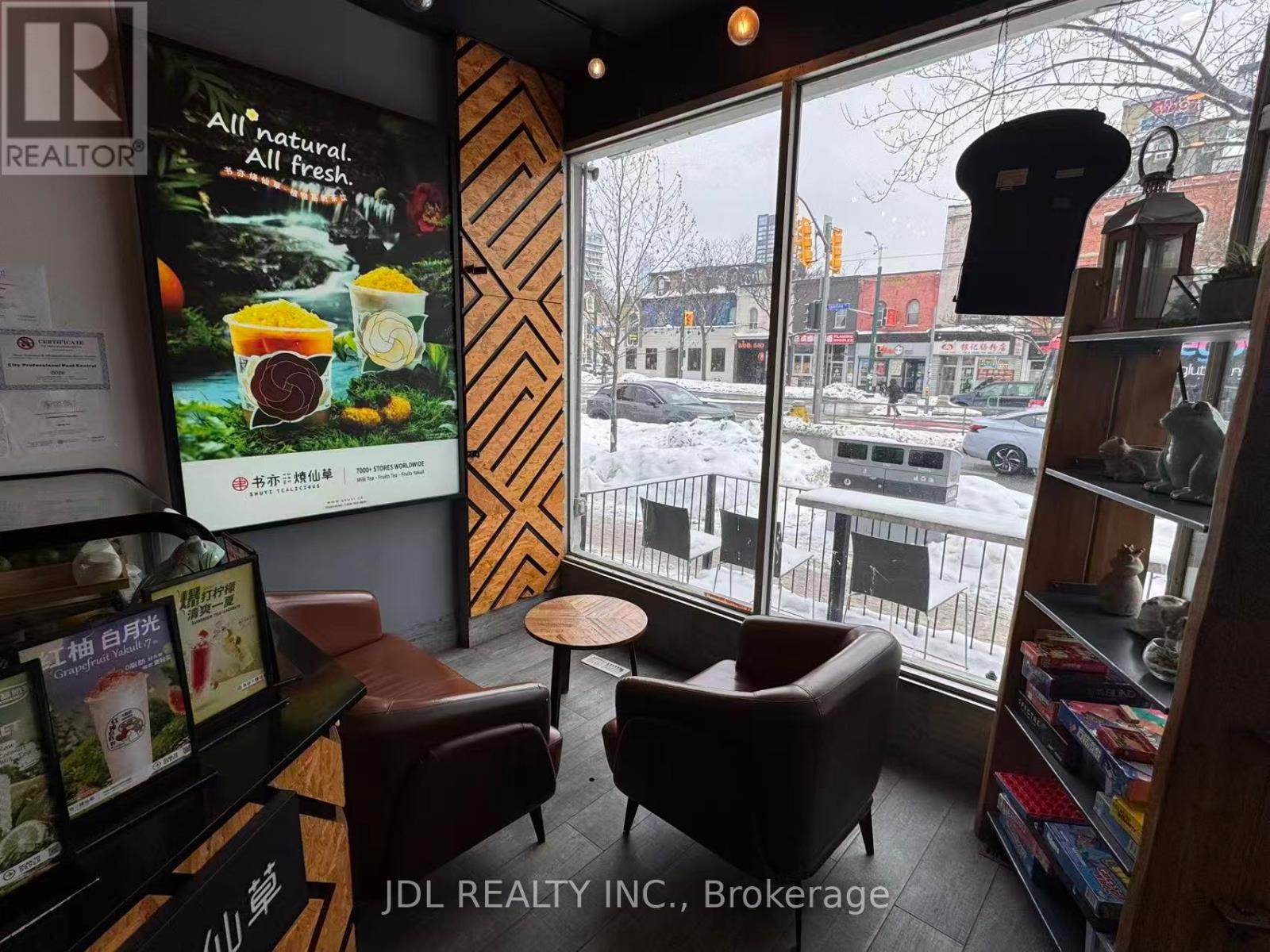 394 Spadina Avenue, Toronto, Ontario  M5T 2G5 - Photo 4 - C12770044