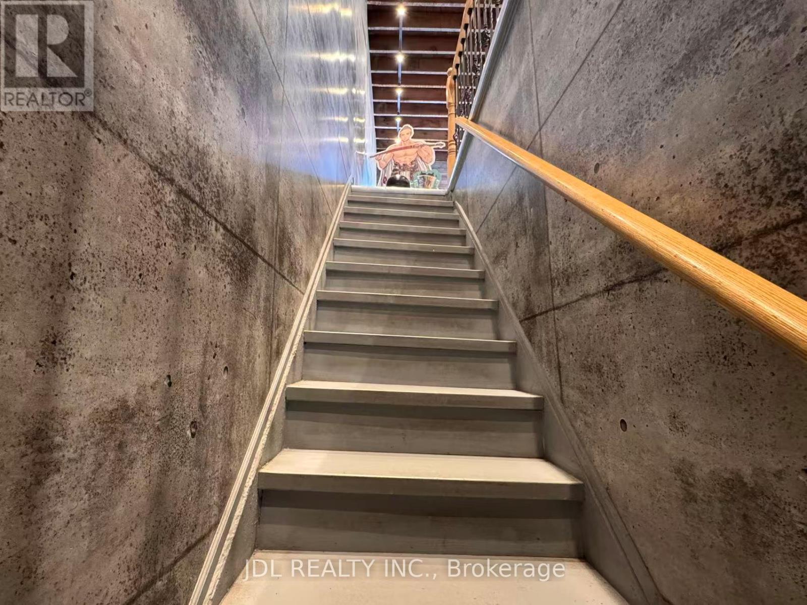 394 Spadina Avenue, Toronto, Ontario  M5T 2G5 - Photo 8 - C12770044