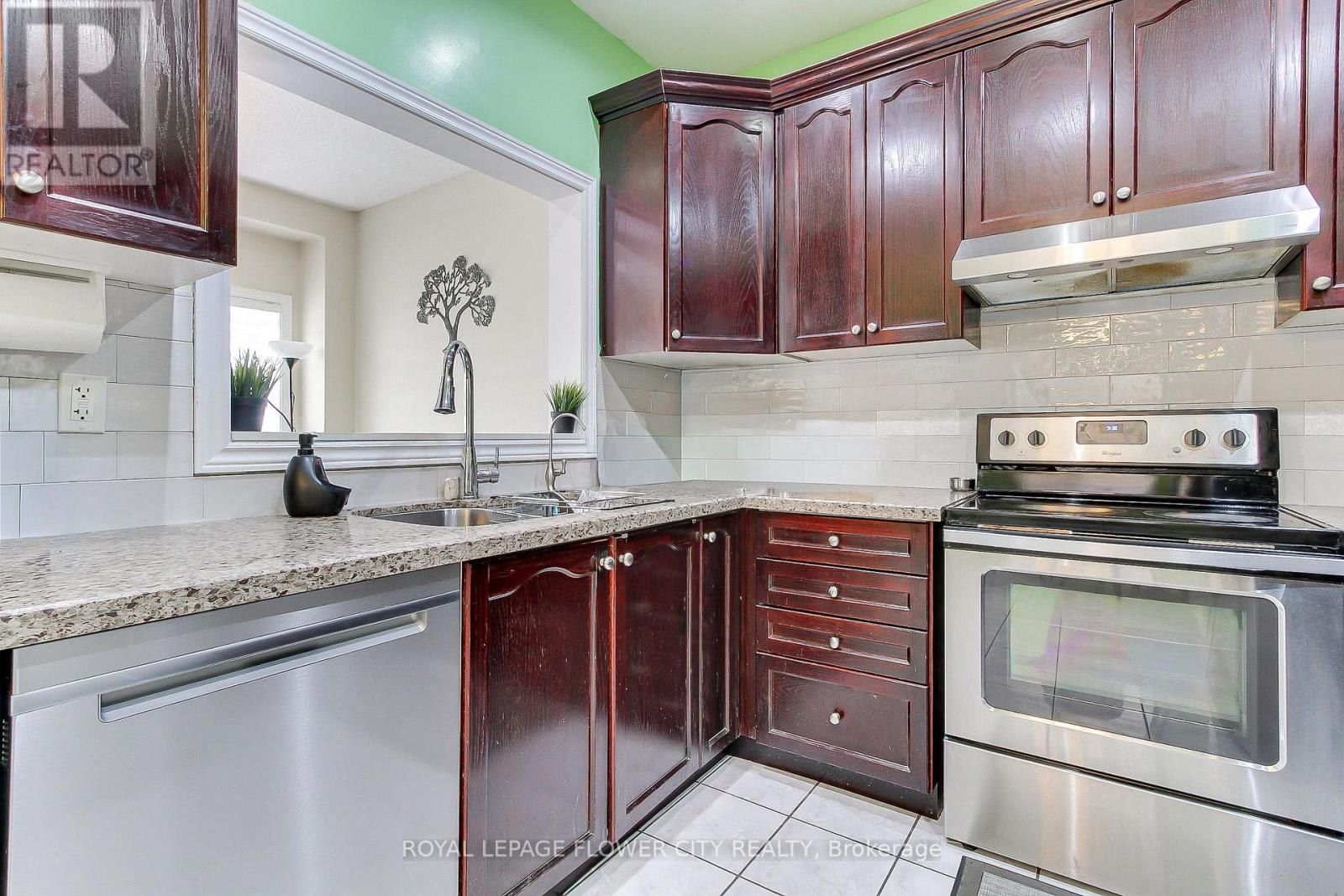 48 Grover Rd (Main & Upper) Road, Brampton, Ontario  L6Y 5R3 - Photo 16 - W12770046