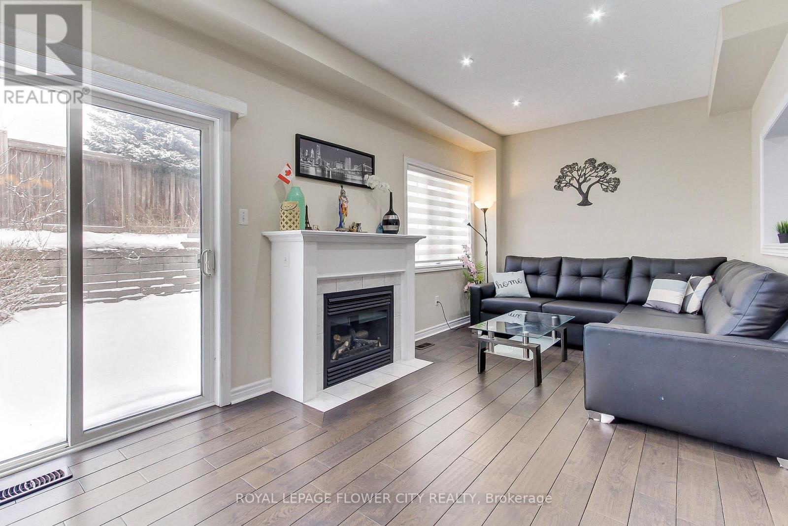 48 Grover Rd (Main & Upper) Road, Brampton, Ontario  L6Y 5R3 - Photo 18 - W12770046