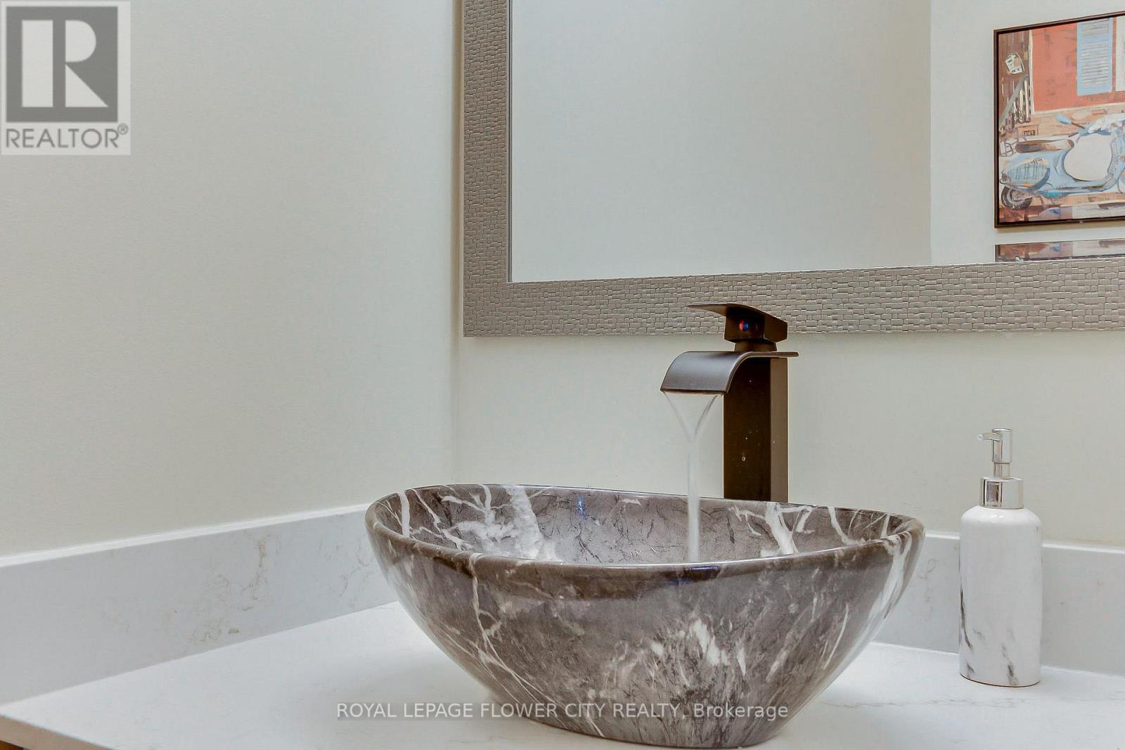 48 Grover Rd (Main & Upper) Road, Brampton, Ontario  L6Y 5R3 - Photo 24 - W12770046