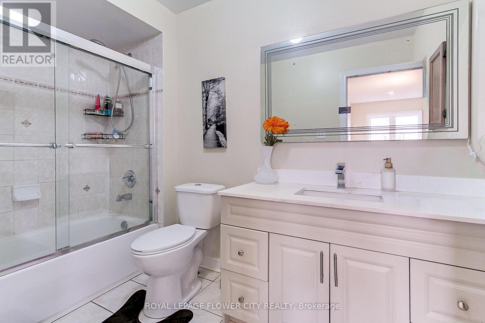 48 Grover Rd (Main & Upper) Road, Brampton, Ontario  L6Y 5R3 - Photo 28 - W12770046