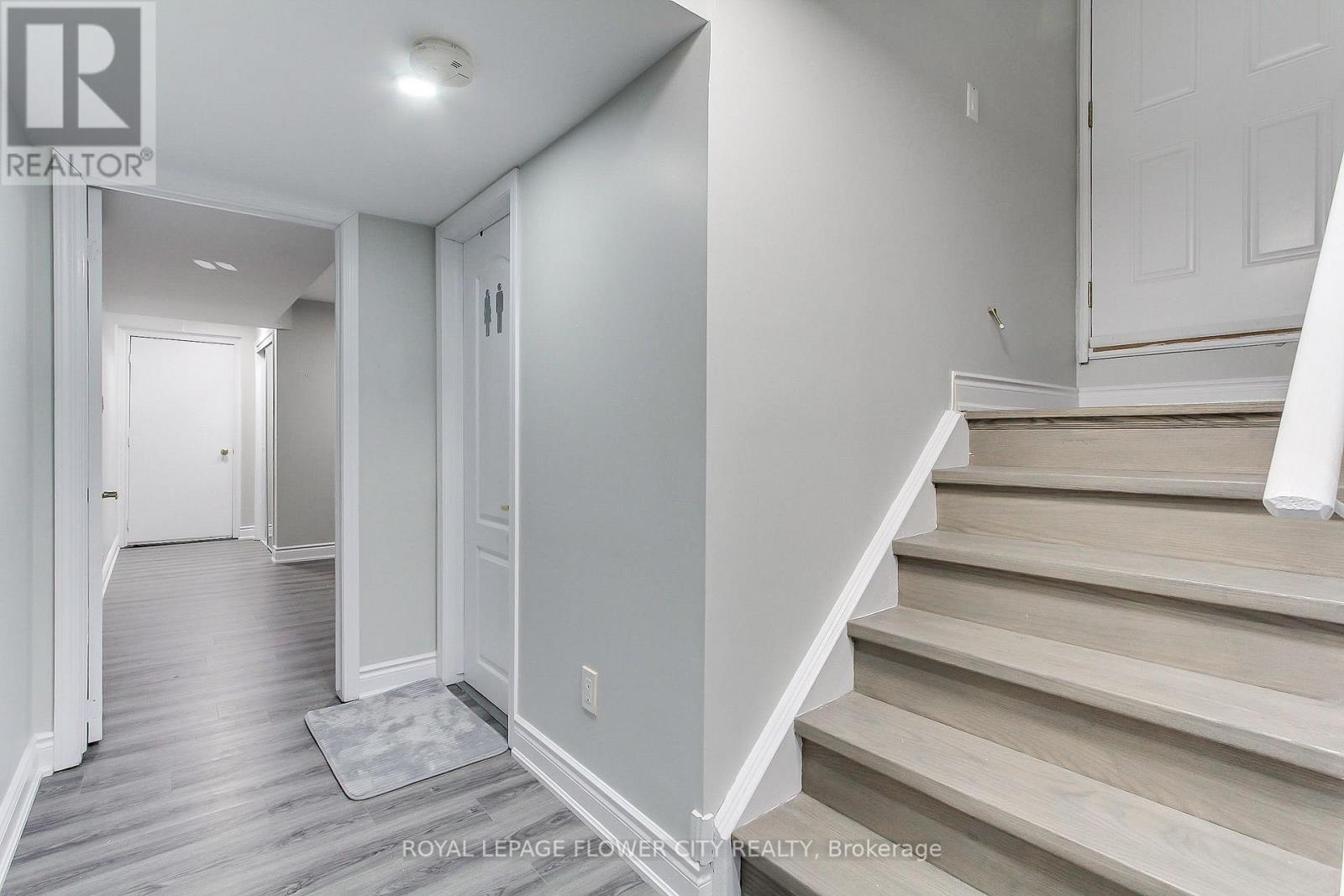 48 Grover Rd (Main & Upper) Road, Brampton, Ontario  L6Y 5R3 - Photo 37 - W12770046